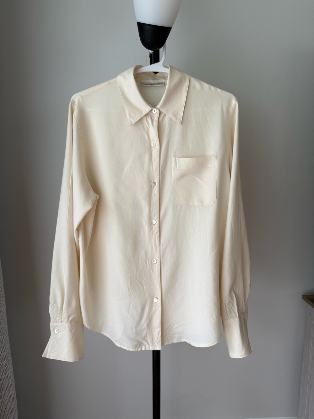 Valerie Stevens Cream Long-Sleeve Button-Up Shirt 8P